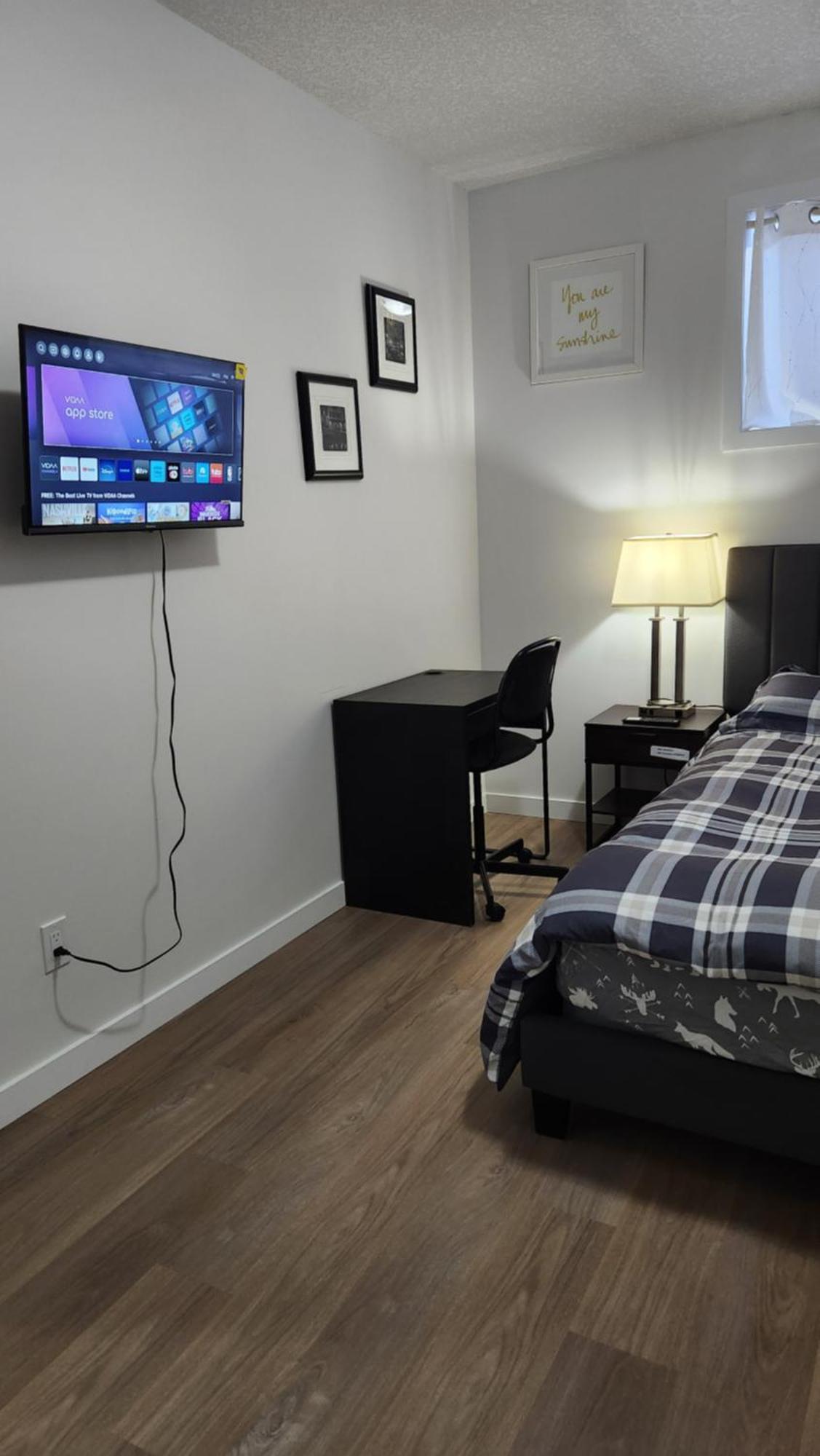 Modern 2 Bedroom Basement Suite At West Edmonton Zewnętrze zdjęcie