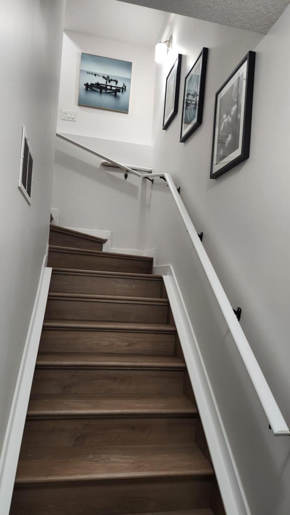 Modern 2 Bedroom Basement Suite At West Edmonton Zewnętrze zdjęcie