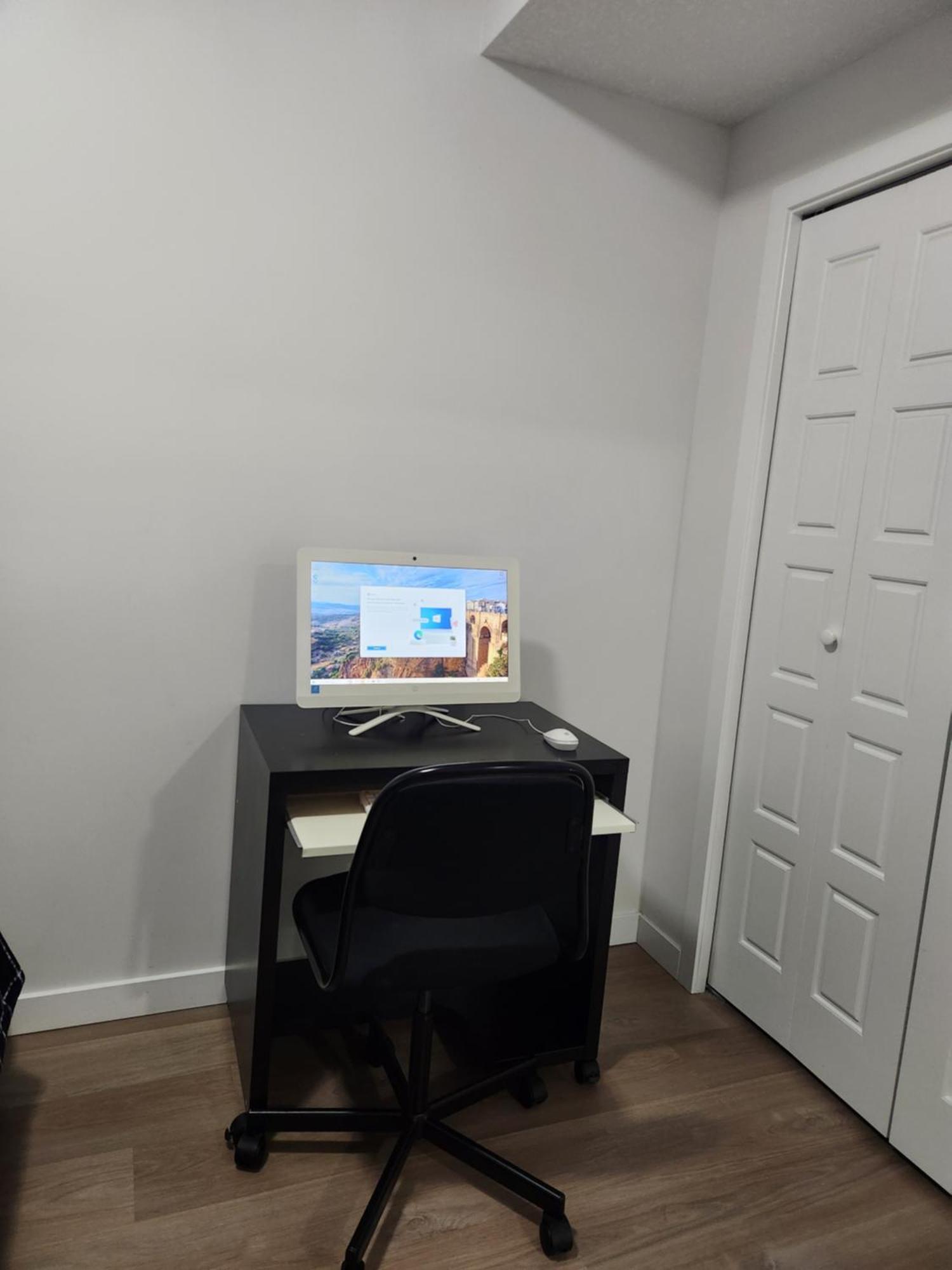 Modern 2 Bedroom Basement Suite At West Edmonton Zewnętrze zdjęcie